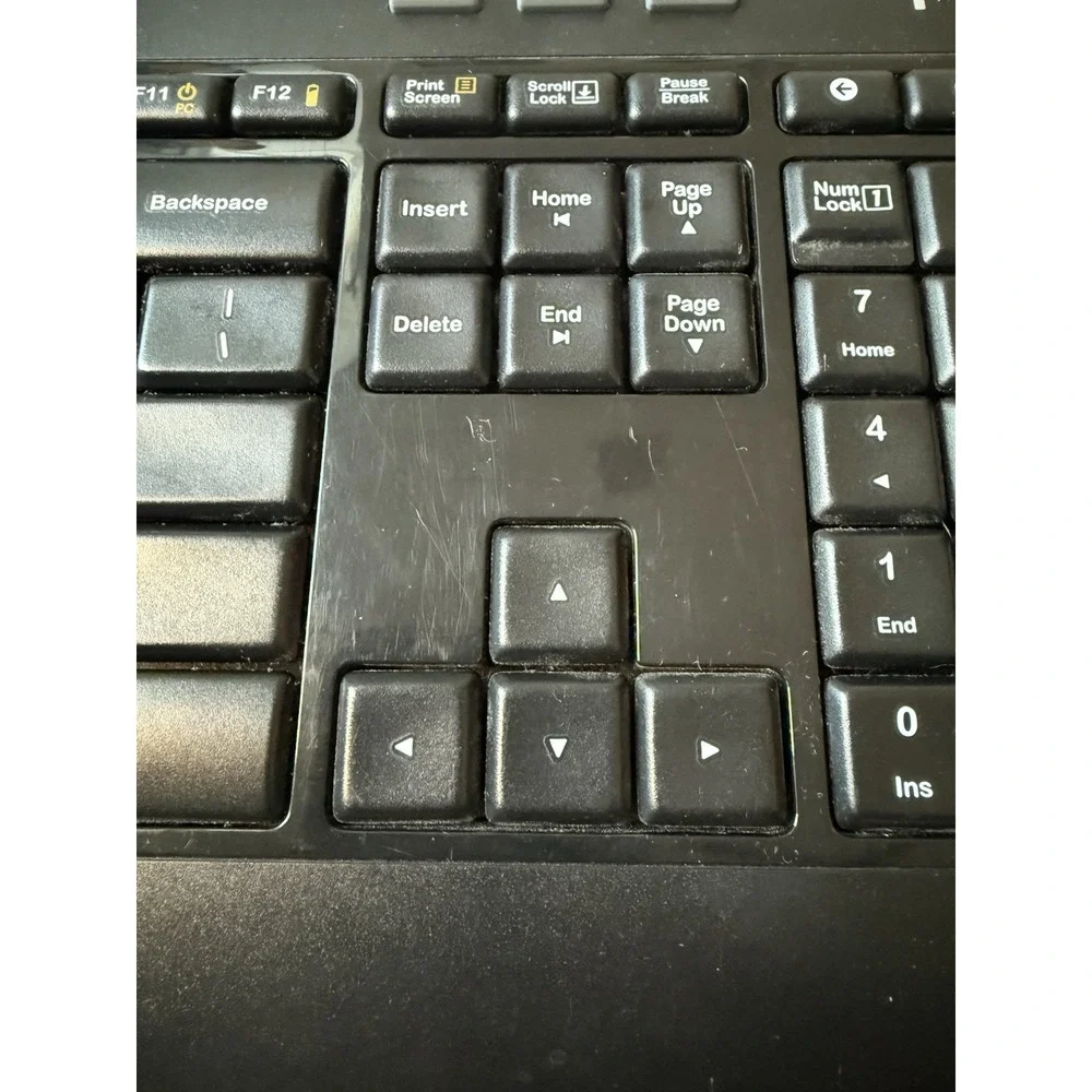 Logitech‎ K520 Full-Size Wireless Keyboard - NO USB RECEIVER